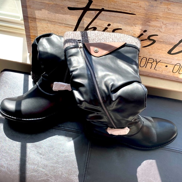 Faux fur lined boots with a regular 1/2 inch heal. - Picture 7 of 7